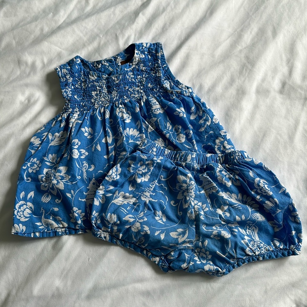 Tea Collection Woven Smocked Baby Set